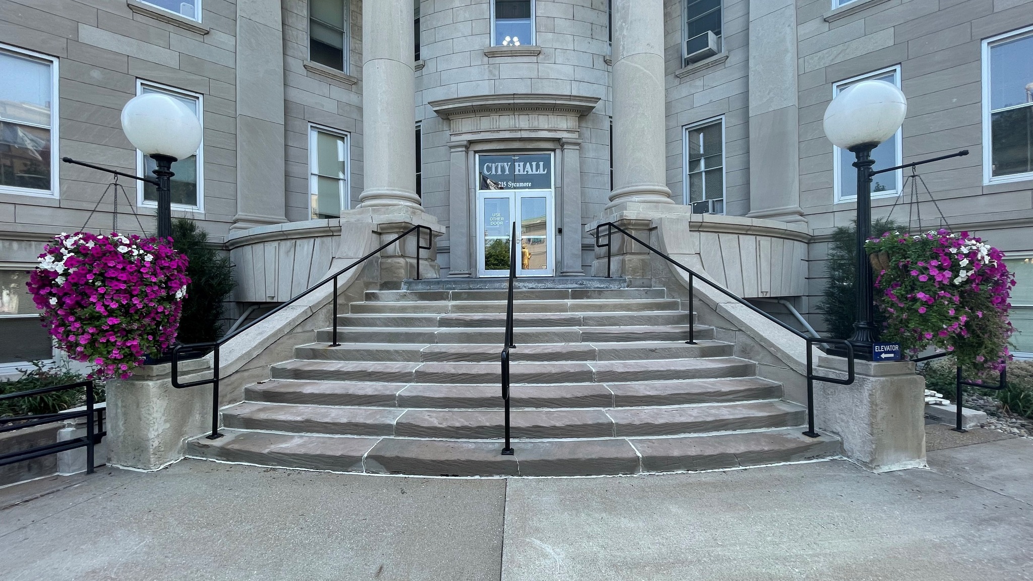 Five public hearings, multiple action items on Muscatine City Council agenda