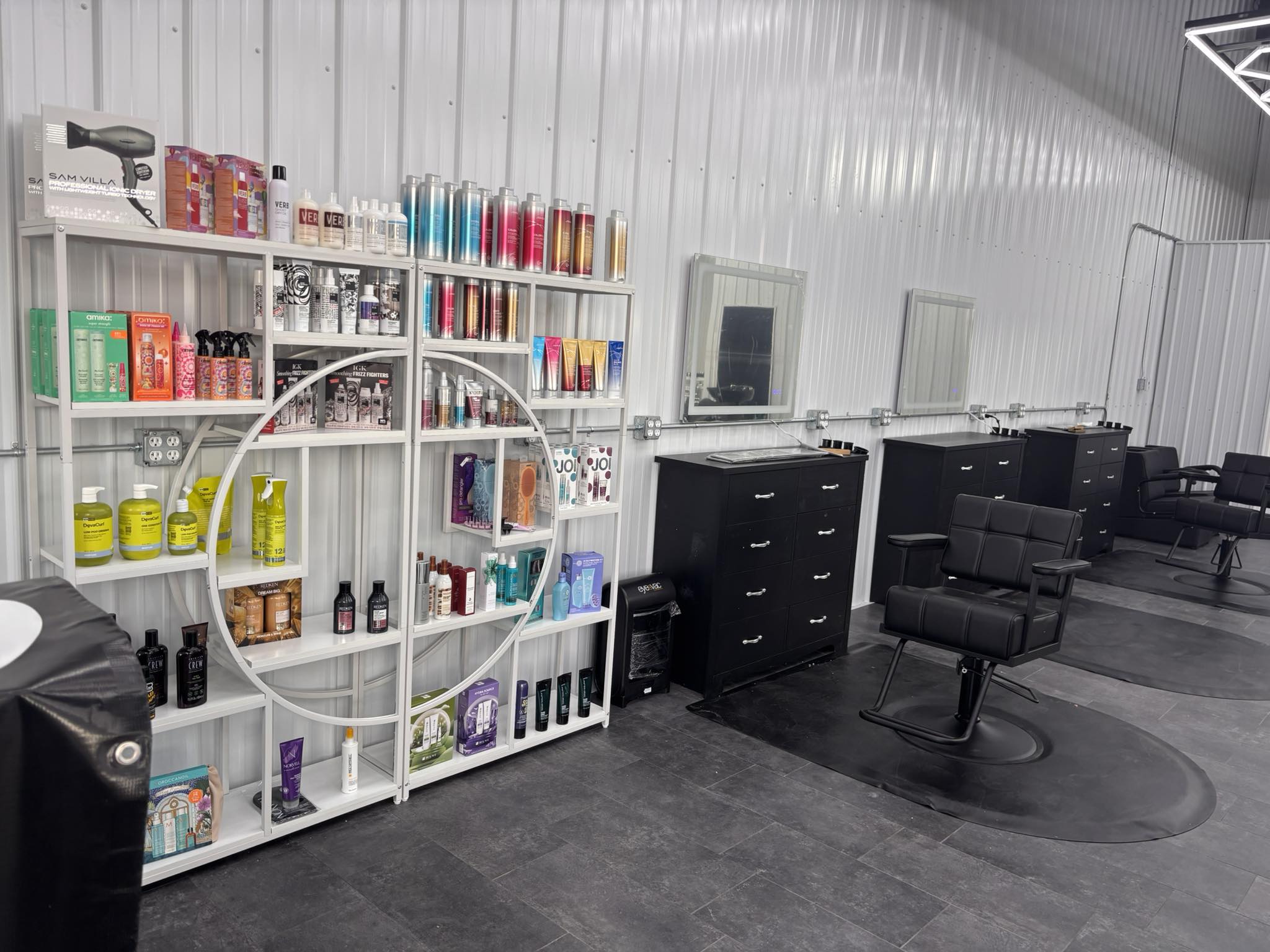 Pearl City Salon & Barber to celebrate new location