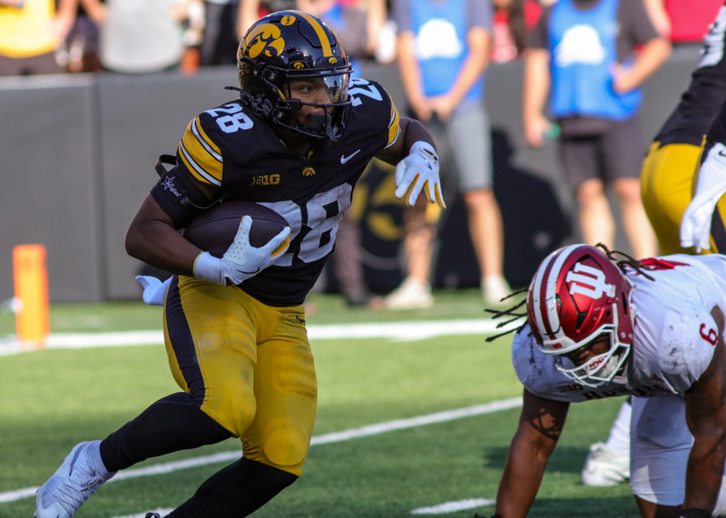 Hoosiers Make Big Plays And Hold Off Hawkeyes 20-15.
