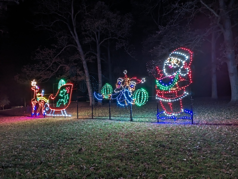 iLLUMINATE by Crossroads photo light display