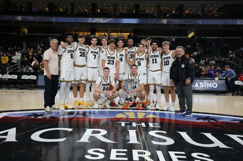 Iowa Men Win Acrisure Championship With 59-46 Win