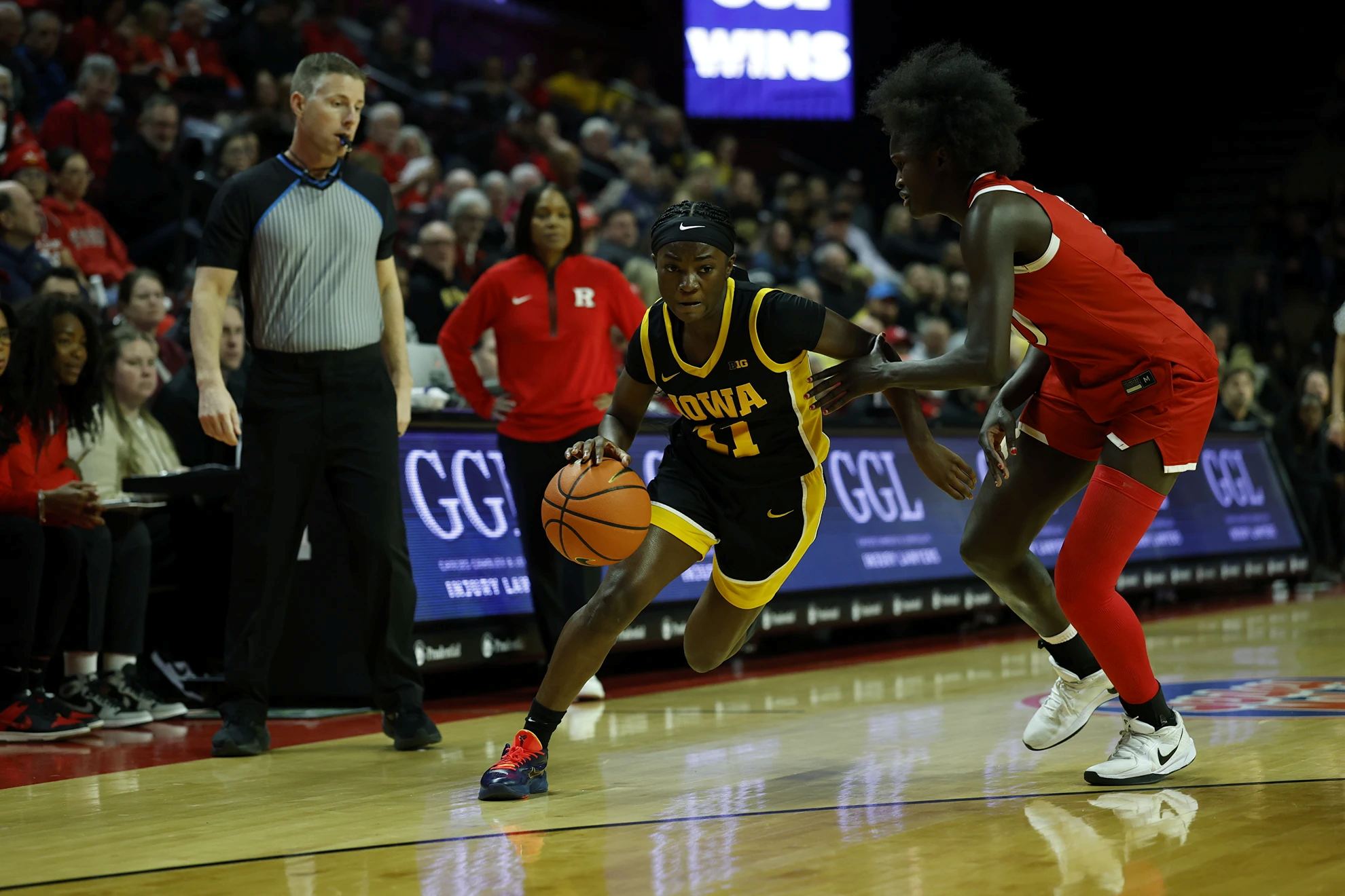 Iowa Women Dominate Rutgers To Move To 9-0