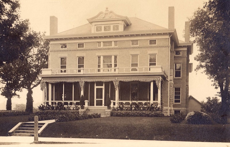 Muscatine Art Center